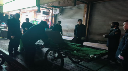 多部门凌晨联合“亮剑”！盈口街道开展红星农超市场市容秩序专项整治