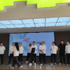 鹤城区委党校第27期中青班开展“携手同行，友谊长存”文体活动