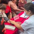 城中街道茶园社区开展健康义诊体检活动