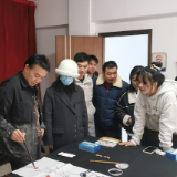 红星街道惠民社区开展“丹青绘趣,邻里共赏”国画公益活动