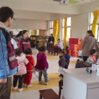 黄岩卫生院为学生开展免费体检