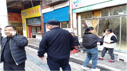东兴社区联合警务室开展日常巡逻 织密辖区安全网