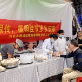 坨院学院岭社区卫生服务站开展重阳节义诊活动
