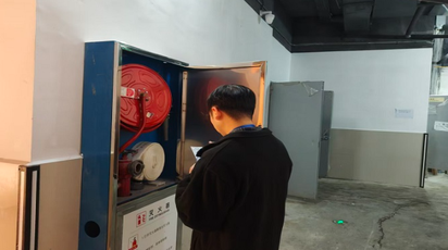 鹤洲社区开展消防器材专项检查 筑牢辖区安全防线
