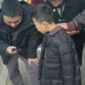 黄金坳镇:暖心救助走失儿童 用行动守护辖区平安