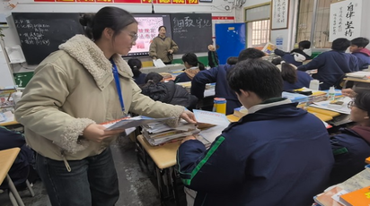 文化山社区进校园开展烟花爆竹禁燃限放宣传