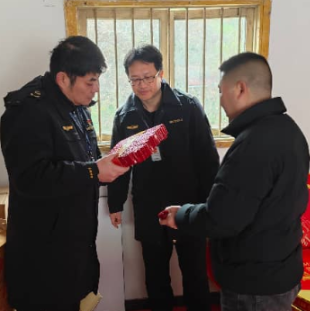 年关守护2026|鹤城区市场监督管理局筑牢燃气具、烟花爆竹、取暖器安全防线