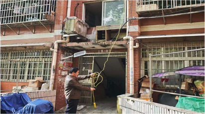 天星坪社区开展小区飞线充电专项整治行动