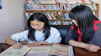 书香伴成长 志愿暖童心——凉亭坳乡开展世界读书日主题活动