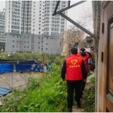 以“迅”应汛,闻汛而动!党建护航梨园路社区防汛隐患大排查