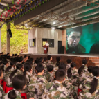 思政课堂进校园 榜样力量照亮少年逐梦路——红星街道正清社区联合怀化市实验中学、长沙银行怀化分行 开展思政主题活动
