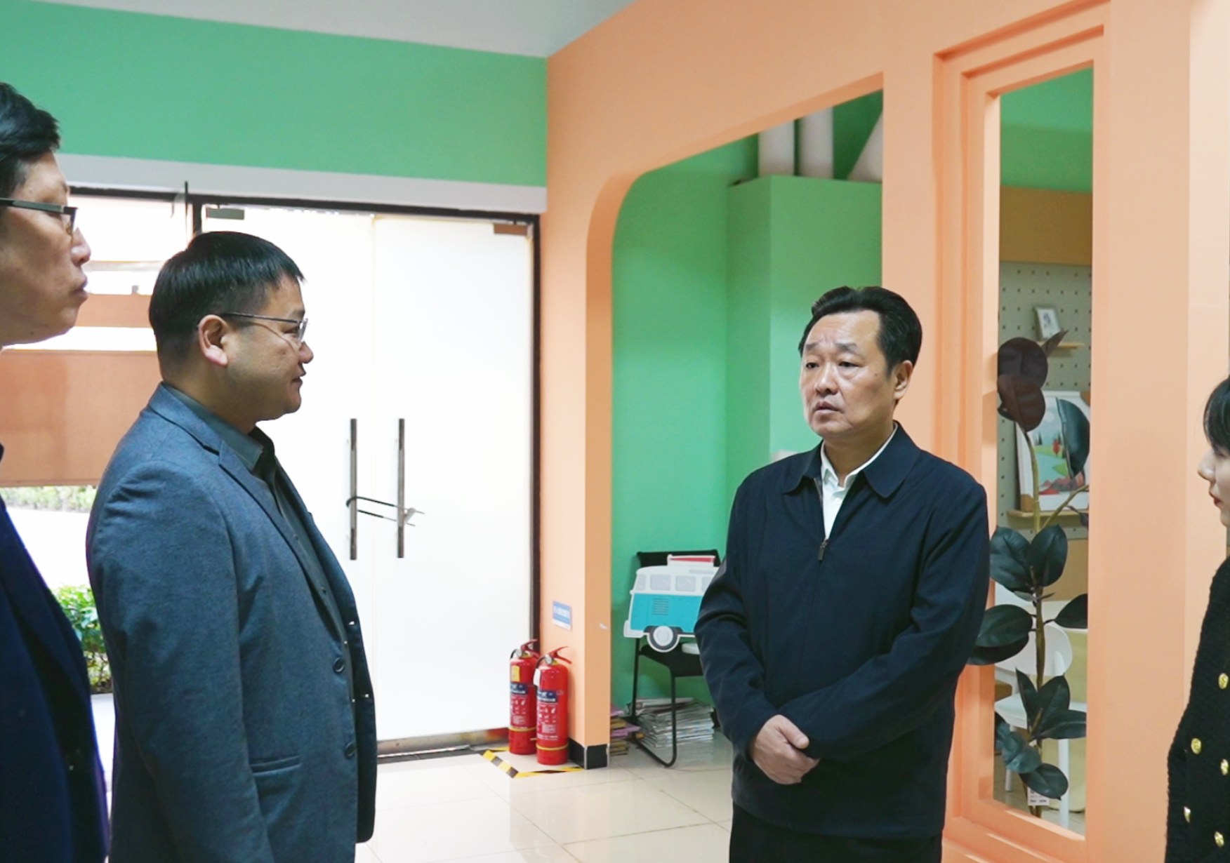 唐成调研督办重点人大代表建议和代表联络站建设、安全生产、城市品质提升工作