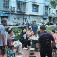 夏夜凉亭议事会，焕发基层发展新活力