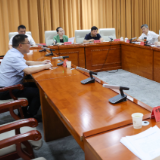 韦朝晖主持召开全市十大产业项目调度会