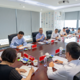 沈晓明调研未来产业发展并主持召开座谈会