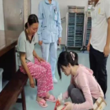 城北街道宝家山社区：温情护送暖民心，社区帮扶特殊居民入院治疗