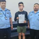 鹤城区:航道严禁桨板涉水 执法筑牢水上平安