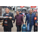 舒溶溪乡持续开展“马路市场”整治行动