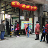 小横垅乡小学低年级学生开学复课