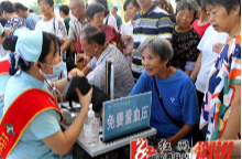 济民医院到大江口镇湘维社区开展免费健康体检