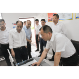 郑湘:满怀仁爱之心全力以赴做好高考组考工作