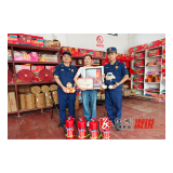 溆浦“赤脚灭火侠”获聘消防公益使者 全民消防培训显实战成效
