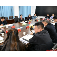 韦朝晖在鹤城区调研并主持召开市政府党组班子民主生活会征求意见座谈会