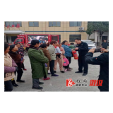 观音阁镇：安全教育走村乡  群众认真把课听