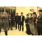 长沙银行溆浦支行与县巡特警大队联合开展反恐防暴应急演练