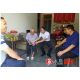 葛竹坪镇：积极开展“八一”走访慰问活动