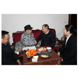 岁寒时节见真情 寒冬慰问暖人心——郑湘、杨廉喜等县领导走访慰问老干部、湘维公司、驻溆部队、军休中心、光荣院等