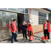 龙潭镇：“零距离”开展老年人社保认证服务活动