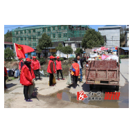 油洋乡：“党建+河长制”整治环境卫生