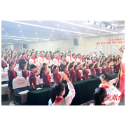 沈晓明“六一”前夕走访慰问少年儿童