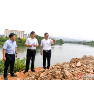许忠建现场督导鹤中一体化重点建设项目时强调：全力破解难题 加快建设进度
