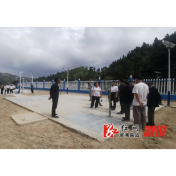 龙庄湾乡组织乡人大代表视察街区污水处理厂建设运行情况