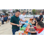 卢峰镇：文艺演出进农村，禁毒宣传入人心