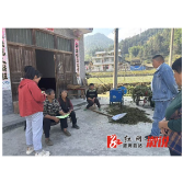 葛竹坪镇：“敲门行动”筑牢消防安全防线