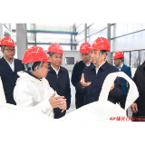许忠建在新晃专题调研产业发展时强调：坚持因地制宜发展新质生产力 加快推动县域经济高质量发展