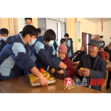 溆浦职中：烹饪小厨学雷锋 敬老院内烹佳肴