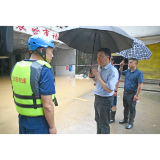 黎春秋在芷江洪江区洪江市督导检查防汛抗灾工作