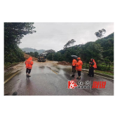 积极应对洪水灾害，公路人奋战一线，全力保畅
