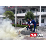 县消防救援大队：联合学校开展消防应急疏散演练