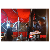 卢峰镇：开展夜宵摊消防安全检查 护航夜间经济安全发展