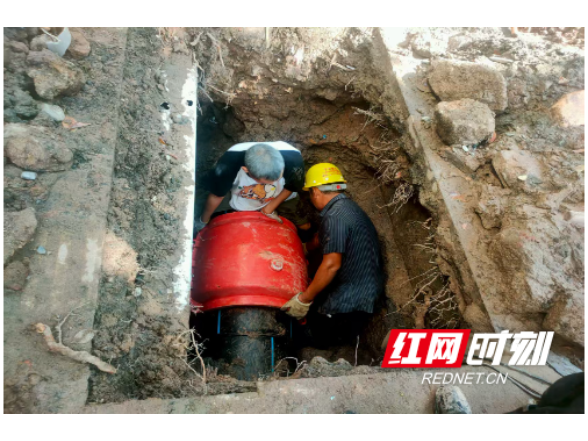 溆浦县城乡水务公司：高温下守护供水“生命线” 全力保障居民用水需求