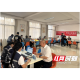 “五进”惠民生 签约守健康——溆浦县卫生健康局开展家庭医生签约服务“五进”进机关活动