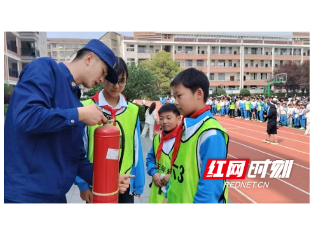 筑牢安全防线 护航校园安全——溆浦消防深入学校开展消防安全应急疏散演练