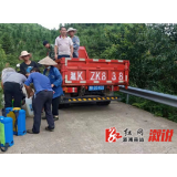 【学党史•办实事】三江镇双坪村：公路杂草疯长 干群捐款养护