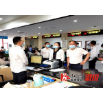 县人社局：局长走流程、解难题、优服务