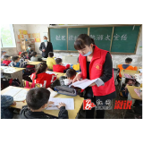 低庄镇：炎炎烈日防溺水 宣传巡查保平安